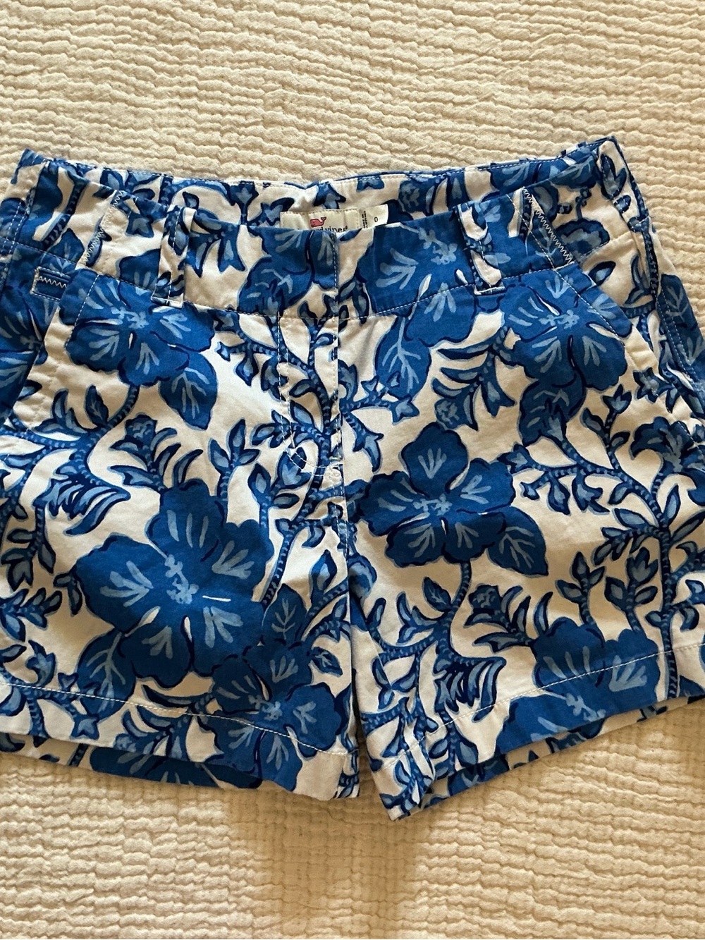 Vineyard Vines Blue White Floral Chino Shorts Size 0
